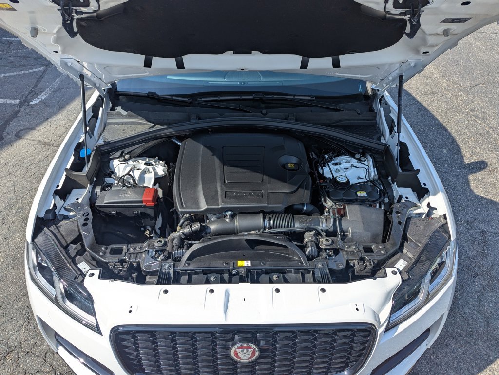 Used 2023 Jaguar F-PACE S AWD/4WD image 46