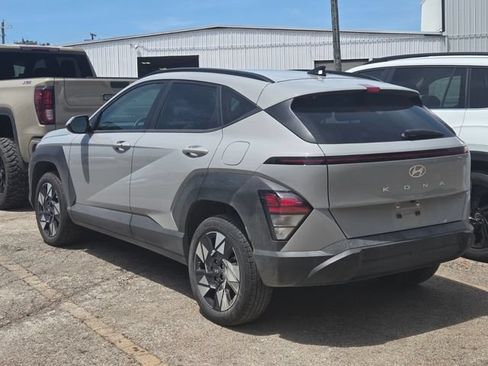Used 2025 Hyundai Kona SEL AWD/4WD image 6
