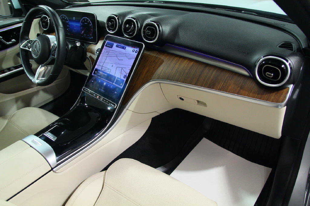 Certified 2024 Mercedes-Benz C 300 4MATIC Sedan image 20