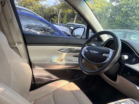 Used 2024 Genesis GV80 2.5T w/ Advanced Package AWD/4WD image 10