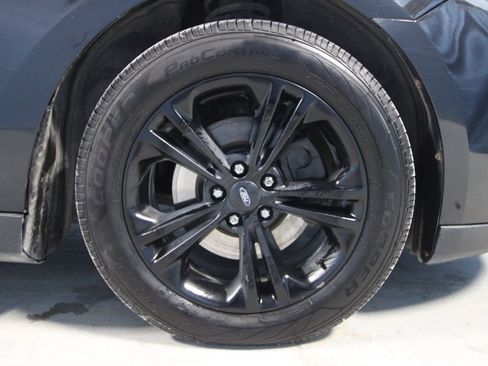 Used 2014 Ford Taurus SEL w/ Equipment Group 201A image 31