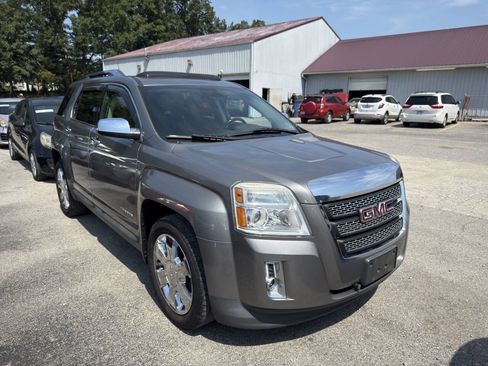Used 2012 GMC Terrain SLT w/ Chrome and Technology Package FWD image 5