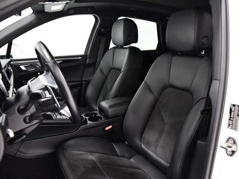 Used 2021 Porsche Macan AWD/4WD image 19