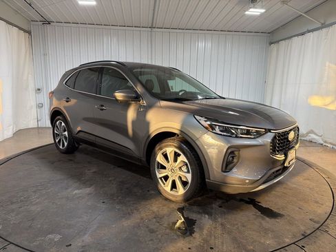 Used 2025 Ford Escape Platinum w/ Premium Technology Package image 11