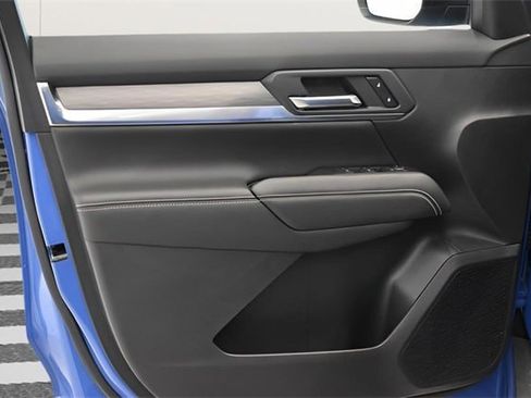 Used 2025 GMC Terrain Elevation w/ Technology Package II image 22