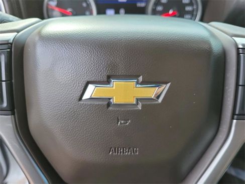 Used 2022 Chevrolet Silverado 1500 LTZ w/ LTZ Premium Package image 8