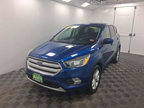 Used 2019 Ford Escape SE AWD/4WD image 3