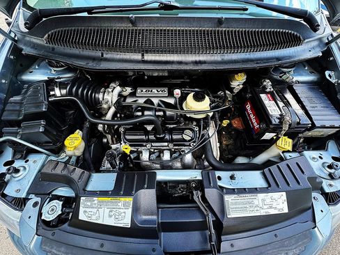 Used 2006 Dodge Grand Caravan SXT FWD image 12
