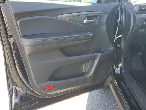 Used 2019 Honda Ridgeline Sport image 16