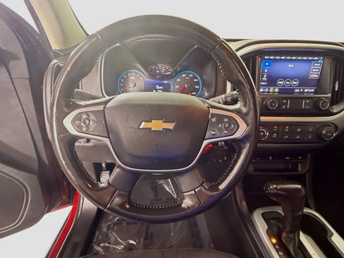 Used 2020 Chevrolet Colorado LT w/ LT Convenience Package RWD image 13