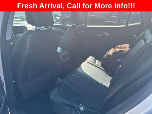 Used 2021 GMC Terrain SLT w/ Infotainment Package II AWD/4WD image 11