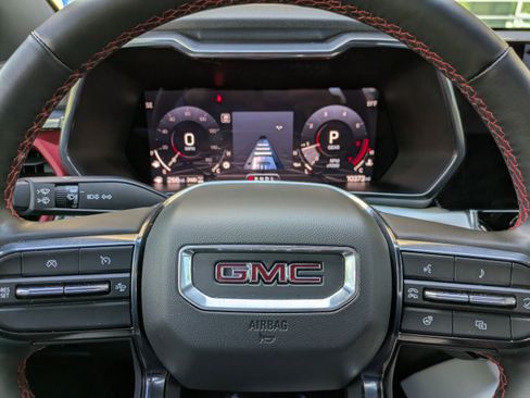 Used 2024 GMC Canyon AT4X image 23