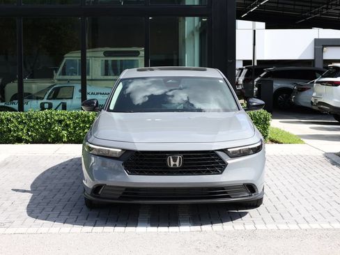 Used 2025 Honda Accord SE image 3