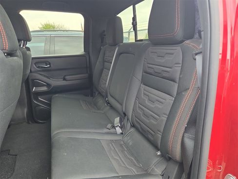 Used 2025 Nissan Frontier PRO-4X w/ Pro Convenience Package image 7