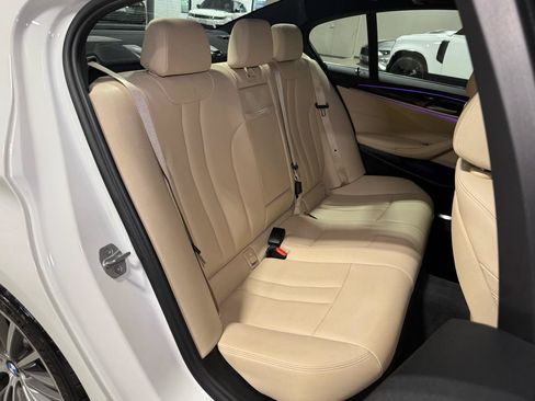 Used 2018 BMW 530i RWD image 29