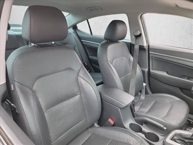 Used 2020 Hyundai Elantra Limited w/ Cargo Package (C1) FWD image 12
