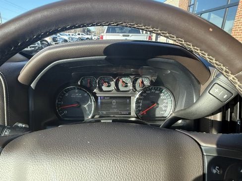 Used 2016 Chevrolet Silverado 1500 LTZ Z71 image 25