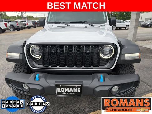 Used 2024 Jeep Wrangler Unlimited AWD/4WD image 8