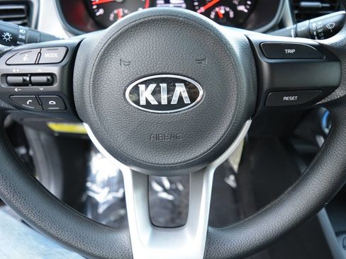 Used 2021 Kia Rio LX image 17