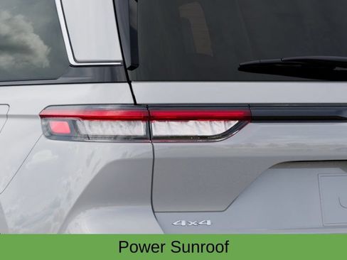 New 2025 Jeep Grand Cherokee Laredo X w/ Luxury Tech Group I AWD/4WD image 11