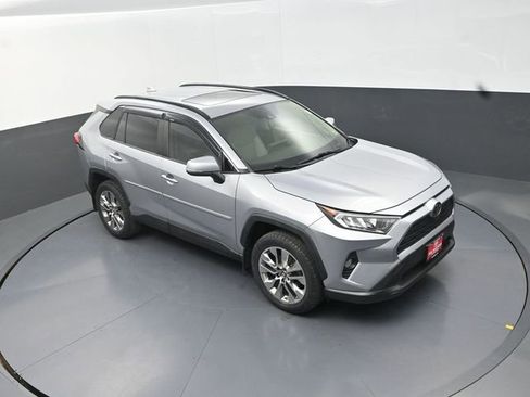 Used 2019 Toyota RAV4 XLE Premium w/ Cold Weather Package image 26