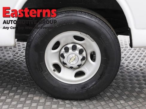 Used 2023 Chevrolet Express 2500 Work Van w/ Driver Convenience Package image 32