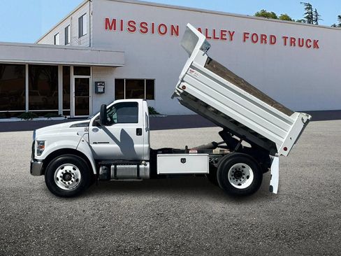 Used 2023 Ford F650 2WD Regular Cab Super Duty image 7