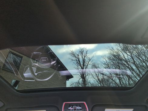 Used 2021 Audi A8 L 3.0T image 20