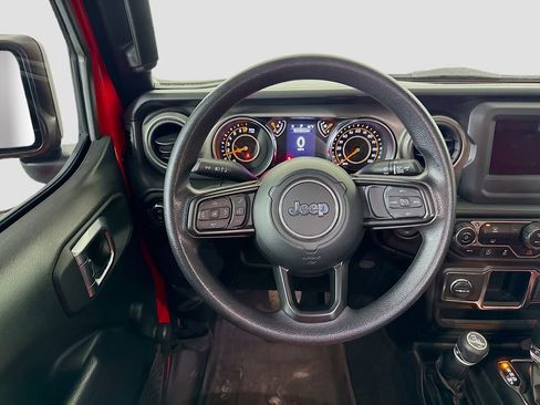 Used 2022 Jeep Gladiator Sport image 11