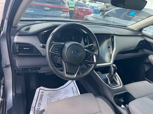 Used 2025 Subaru Outback Premium AWD/4WD image 10