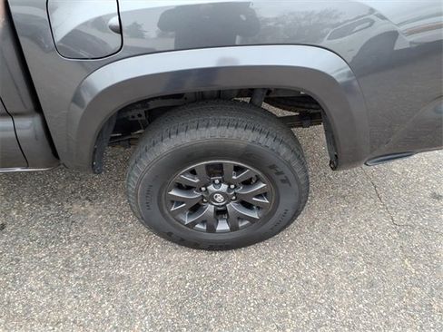 Used 2021 Toyota Tacoma 4x4 Double Cab image 21
