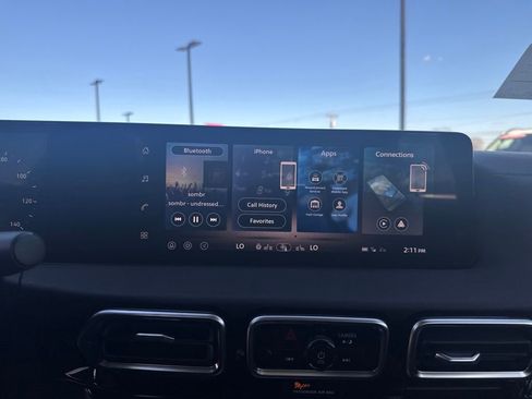 New 2026 Nissan Sentra SR w/ SR Premium Package FWD image 20