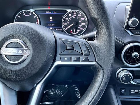 Used 2025 Nissan Sentra SV image 20
