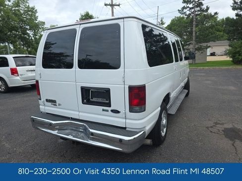 Used 2010 Ford E-350 and Econoline 350 XLT RWD image 9