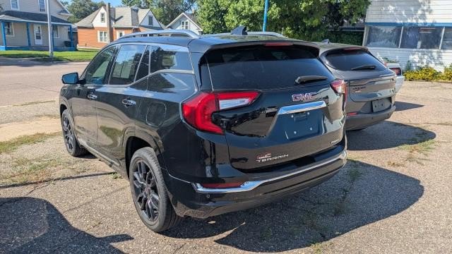 Used 2022 GMC Terrain Denali w/ Black Diamond Edition AWD/4WD image 5
