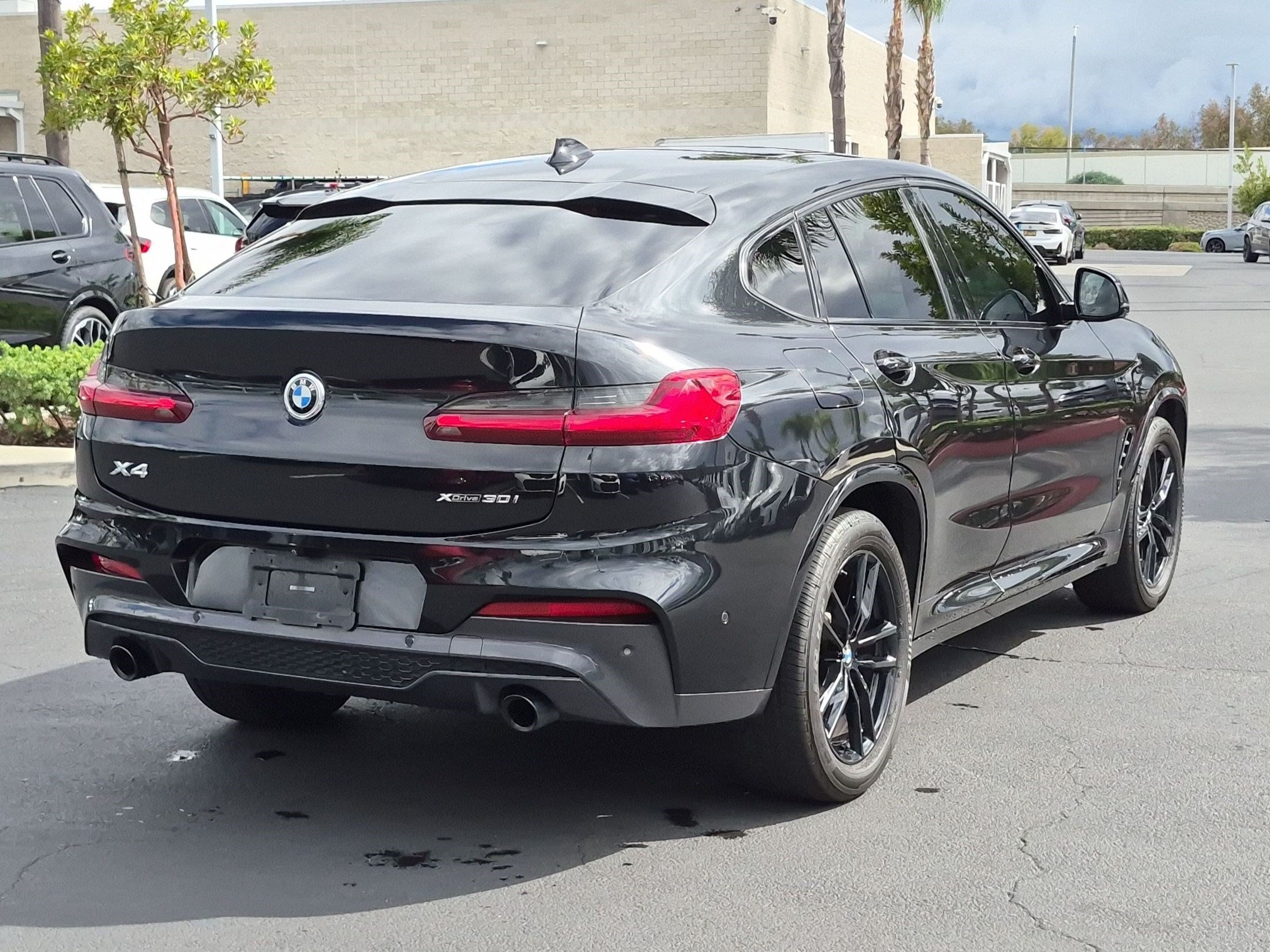 Used 2021 BMW X4 xDrive30i w/ M Sport Package AWD/4WD image 8