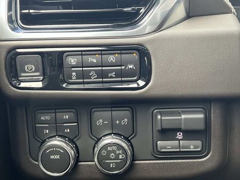 New 2026 GMC Yukon XL Elevation w/ Elevation Premium Package image 31