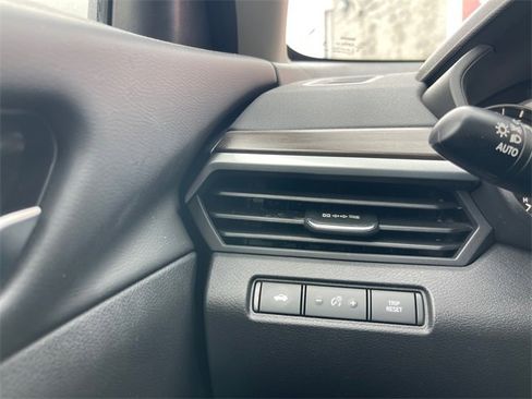 Used 2023 Nissan Altima 2.5 SV image 18