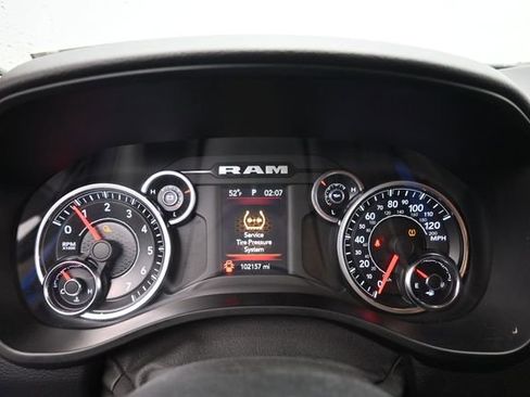 Used 2019 RAM 1500 Big Horn AWD/4WD image 14