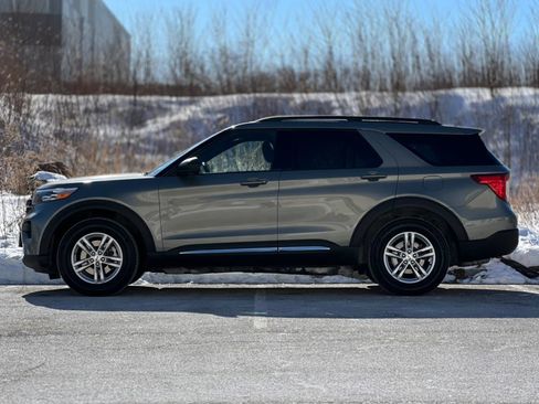 Used 2020 Ford Explorer XLT w/ Class III Trailer Tow Package image 5