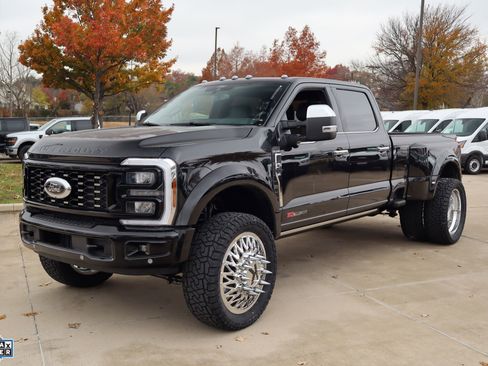 Used 2026 Ford F450 King Ranch w/ Chrome Package image 10