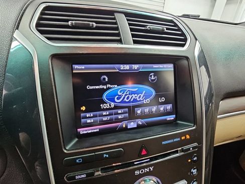Used 2016 Ford Explorer Limited FWD image 14