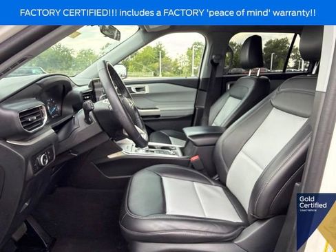 Used 2023 Ford Explorer XLT w/ Equipment Group 202A AWD/4WD image 29