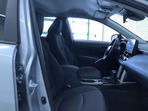 Certified 2025 Toyota Corolla Cross LE image 22