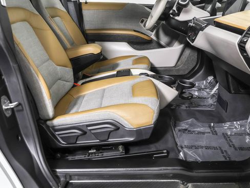 Used 2015 BMW i3 w/ Range Extender image 40