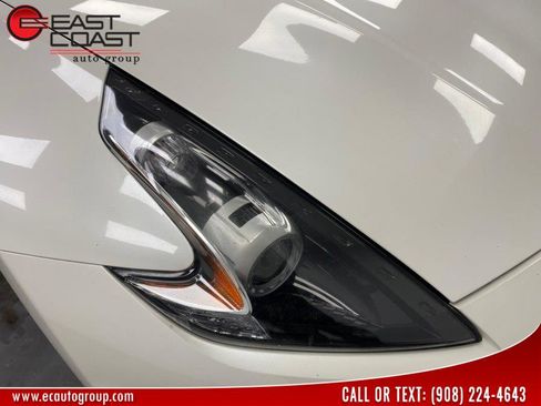 Used 2019 Nissan 370Z Coupe w/ Z34 Heritage Edition - White image 2