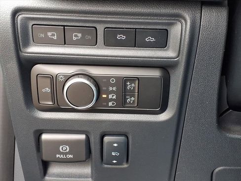 Used 2024 Ford F150 Lightning Lariat image 24