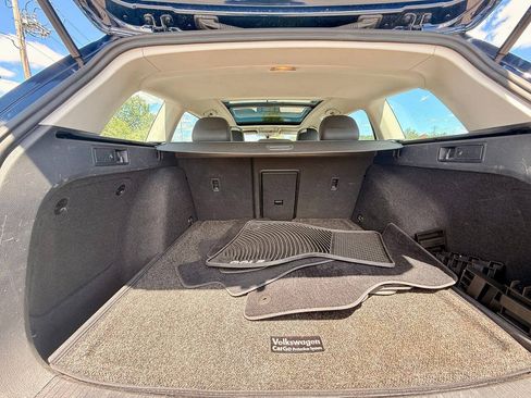 Used 2015 Volkswagen Golf SEL FWD image 28