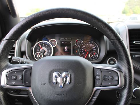 Certified 2025 RAM 1500 Tradesman AWD/4WD image 34
