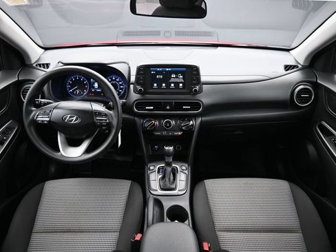Used 2020 Hyundai Kona SE AWD/4WD image 13